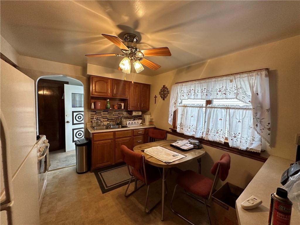 67 Rosamond Street McKees Rocks, PA 15136 - Photo 5 of 28