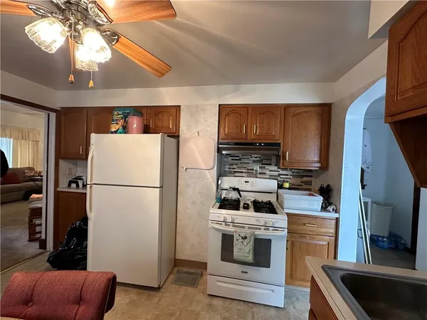 $135,000 | 67 Rosamond Street, McKees Rocks, PA 15136