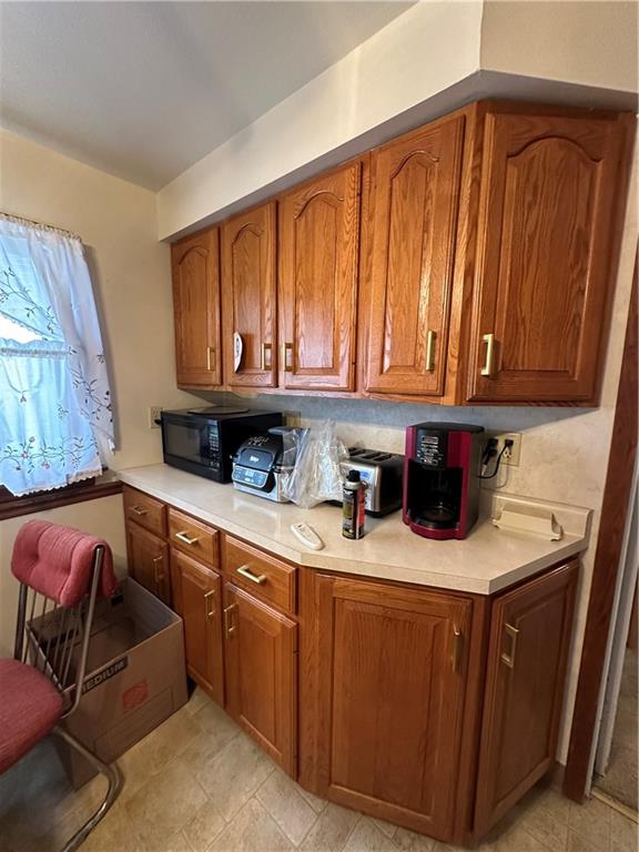 67 Rosamond Street McKees Rocks, PA 15136 - Photo 8 of 28