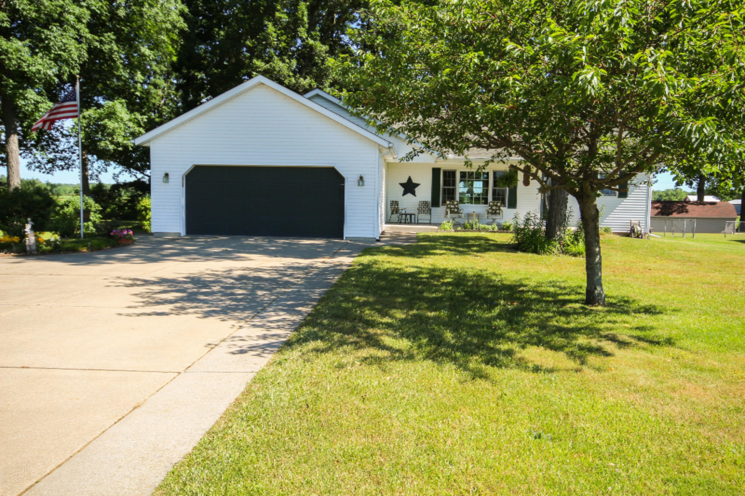 13592 Pleasant View Road Three Rivers, MI 49093 - Photo 1 of 32 untitled (2 of 32)