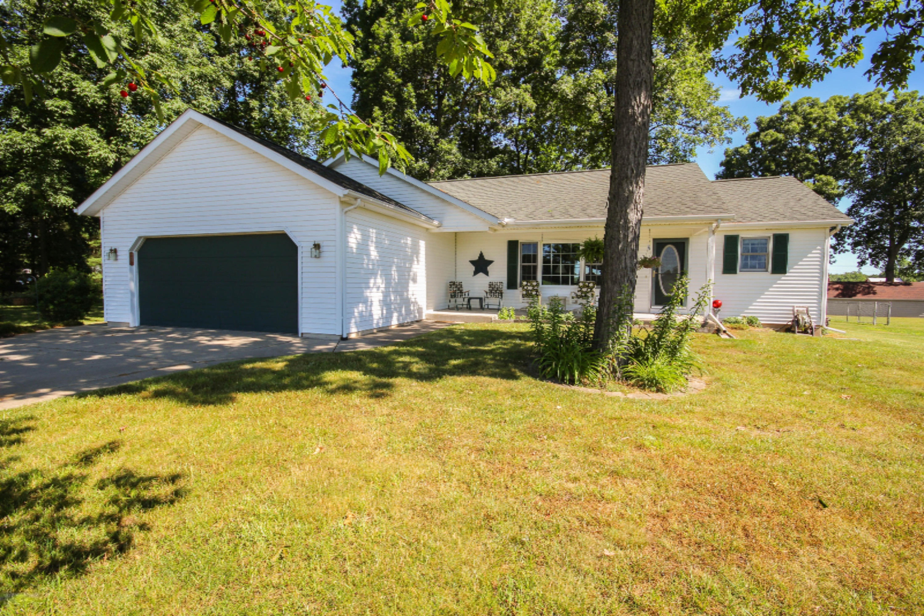 13592 Pleasant View Road Three Rivers, MI 49093 - Photo 3 of 32 untitled (3 of 32)