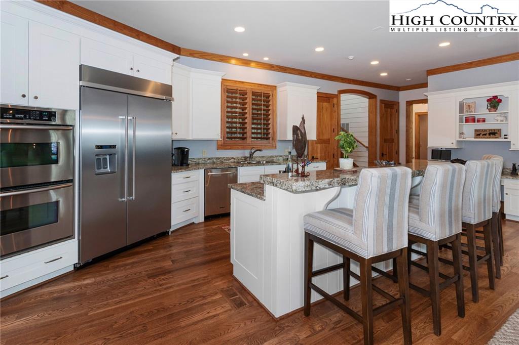 635 Raven Ridge Road Banner Elk, NC 28604 - Photo 17 of 38 Gallery Image 17