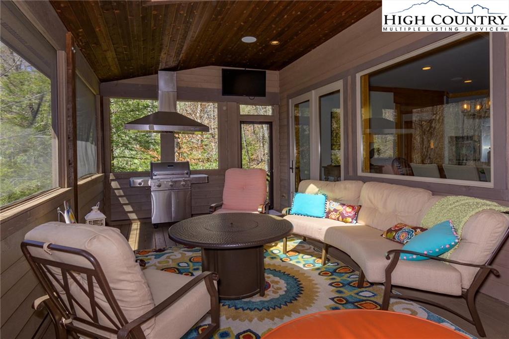 635 Raven Ridge Road Banner Elk, NC 28604 - Photo 28 of 38 Gallery Image 28