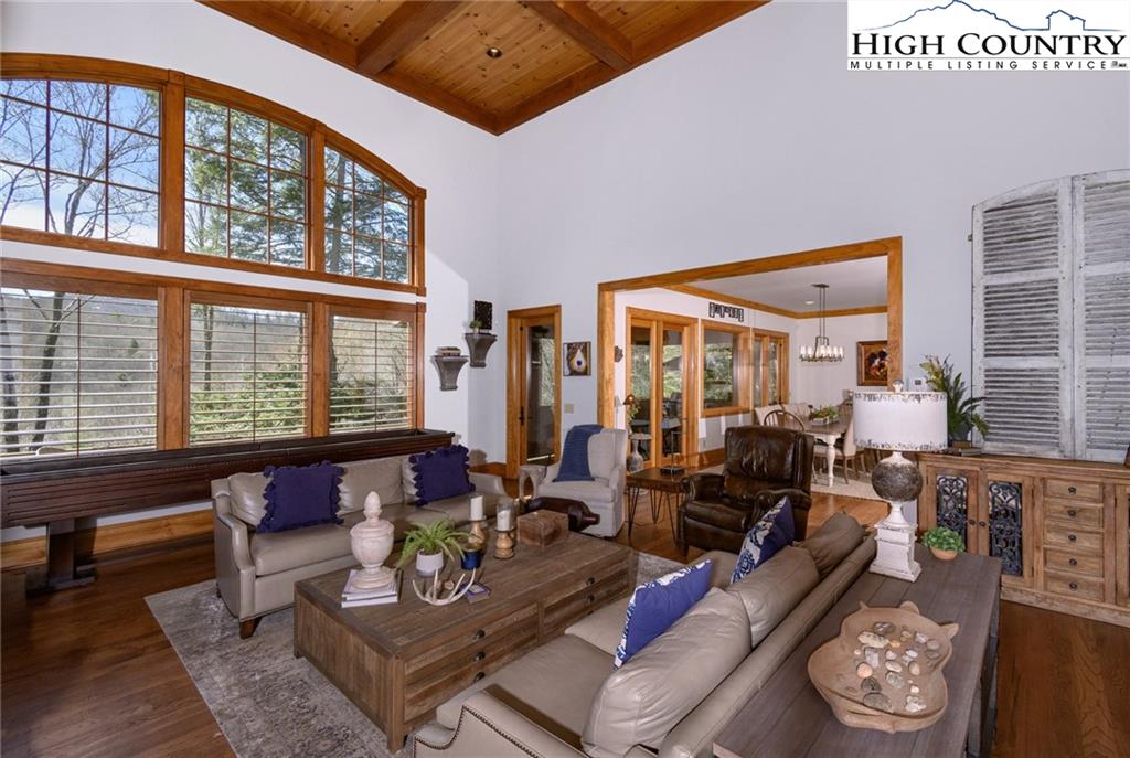 635 Raven Ridge Road Banner Elk, NC 28604 - Photo 7 of 38 Gallery Image 7