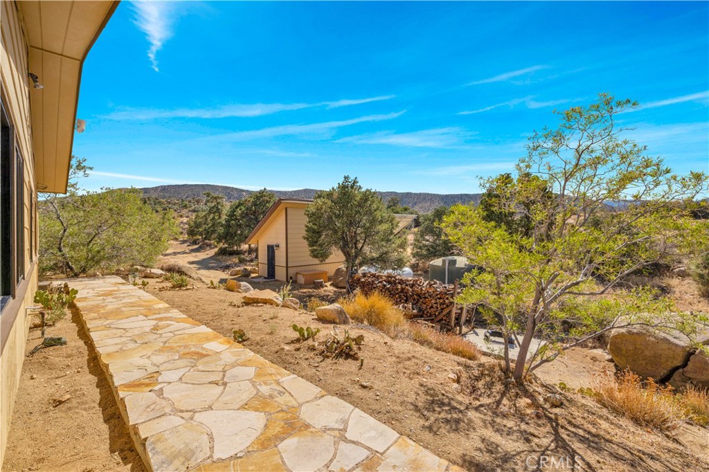 48620 Madison Road Landers, CA 92285 - Photo 47 of 72