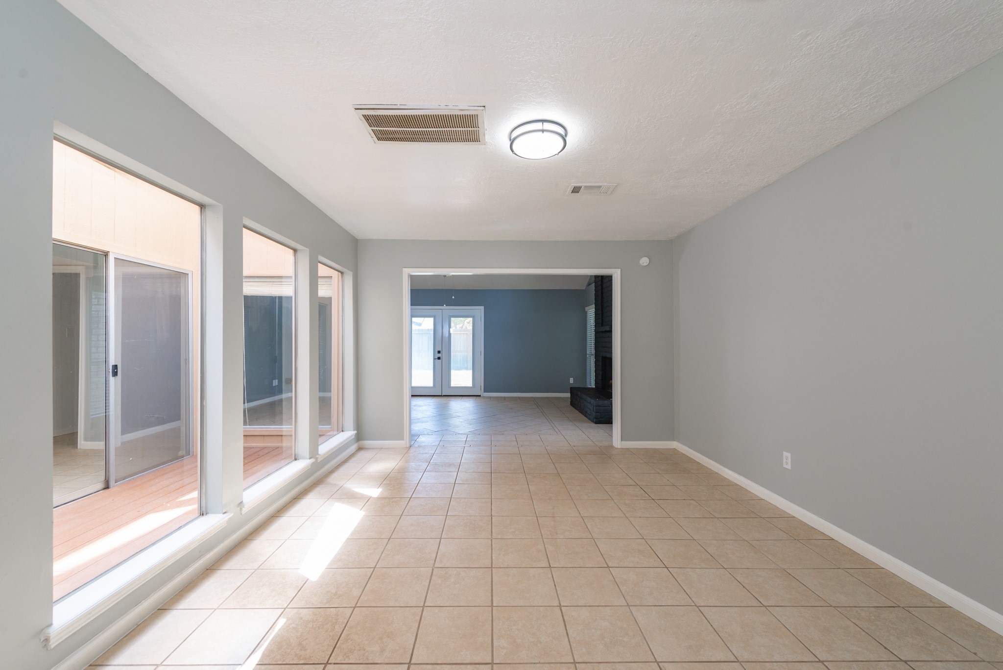 1022 White Sands Road Katy, TX 77450 - Photo 5 of 27 Dining room with atrium view.