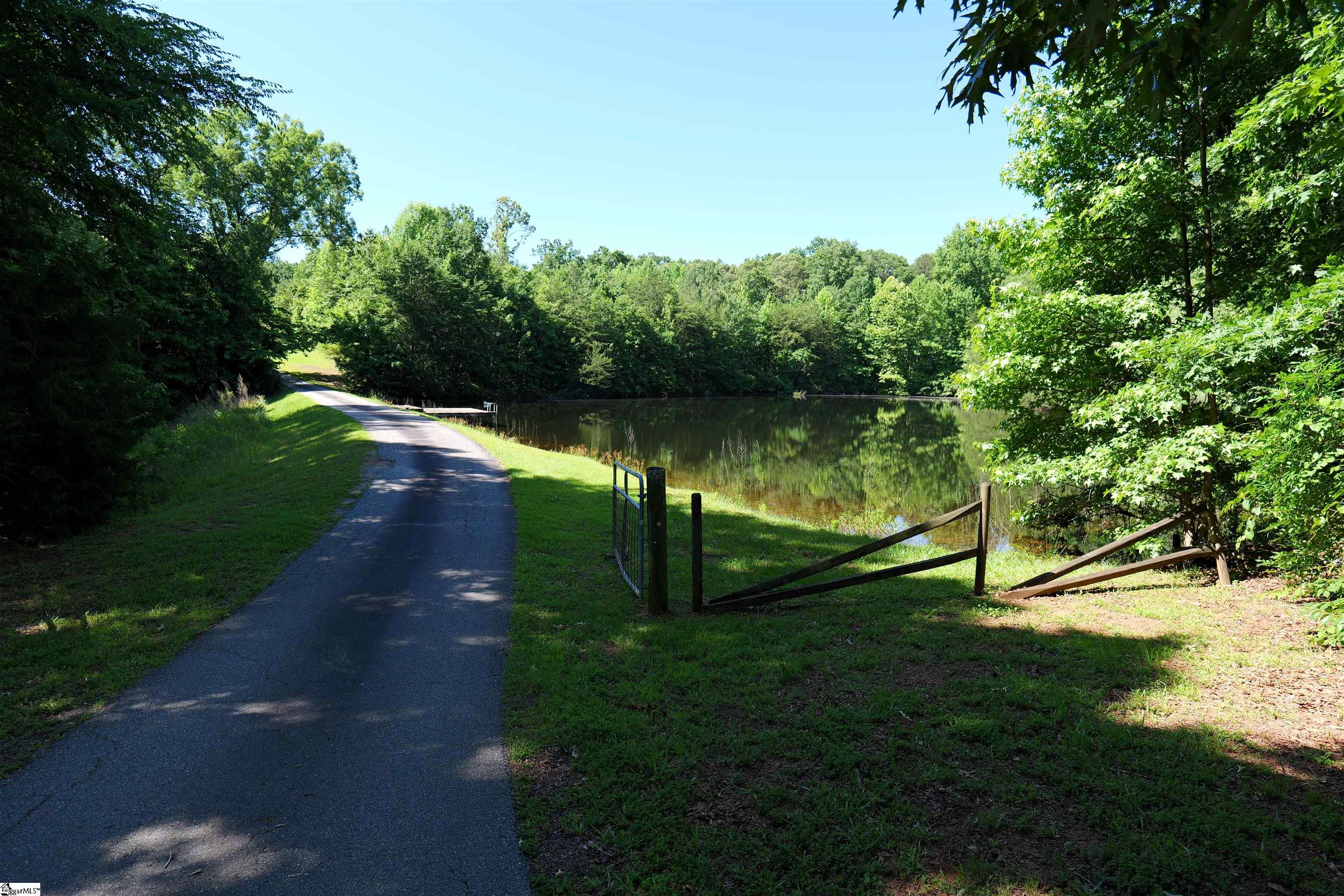 308 Furnace Road Gaffney, SC 29341 - Photo 4 of 27