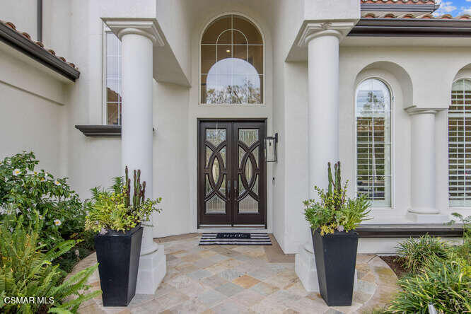 11076 Vare Court Moorpark, CA 93021 - Photo 13 of 95 11076 Vare Ct Moorpark CA-small-004-030-