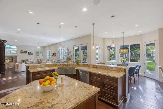 11076 Vare Court Moorpark, CA 93021 - Photo 33 of 95 11076 Vare Ct Moorpark CA-small-045-016-