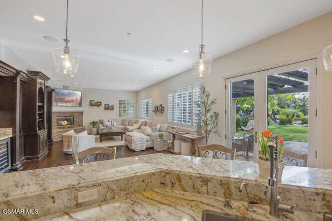 11076 Vare Court Moorpark, CA 93021 - Photo 34 of 95 11076 Vare Ct Moorpark CA-small-046-028-