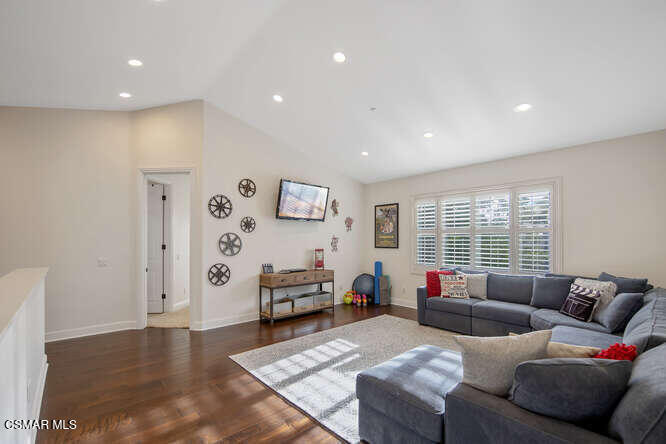 11076 Vare Court Moorpark, CA 93021 - Photo 46 of 95 11076 Vare Ct Moorpark CA-small-057-008-