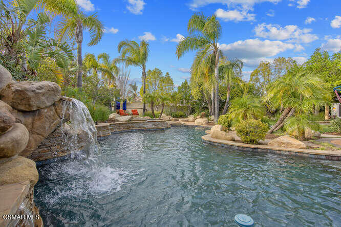 11076 Vare Court Moorpark, CA 93021 - Photo 6 of 95 11076 Vare Ct Moorpark CA-small-018-091-