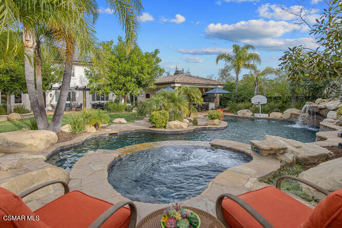 11076 Vare Court Moorpark, CA 93021 - Photo 64 of 95 11076 Vare Ct Moorpark CA-small-021-014-