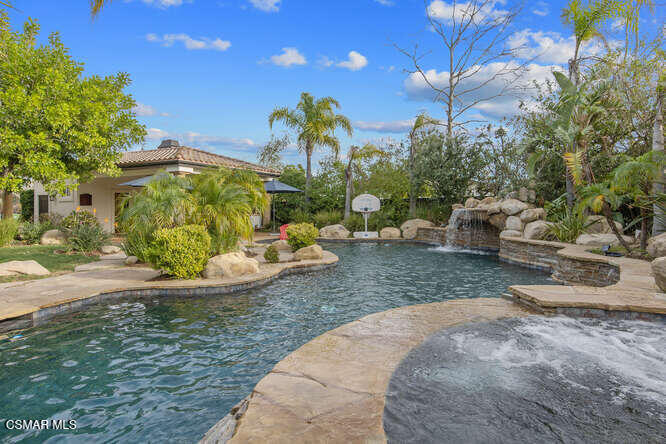 11076 Vare Court Moorpark, CA 93021 - Photo 65 of 95 11076 Vare Ct Moorpark CA-small-022-069-