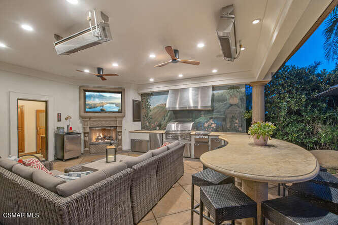 11076 Vare Court Moorpark, CA 93021 - Photo 73 of 95 11076 Vare Ct Moorpark CA-small-071-005-