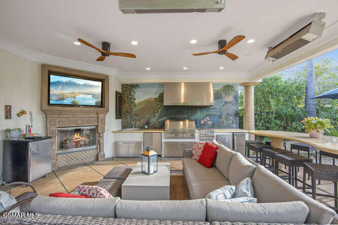 11076 Vare Court Moorpark, CA 93021 - Photo 76 of 95 11076 Vare Ct Moorpark CA-small-010-057-