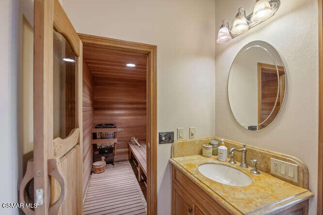 11076 Vare Court Moorpark, CA 93021 - Photo 80 of 95 11076 Vare Ct Moorpark CA-small-067-089-