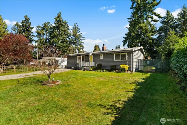 $525,000 | 20220 8th Avenue South, Des Moines, WA 98198