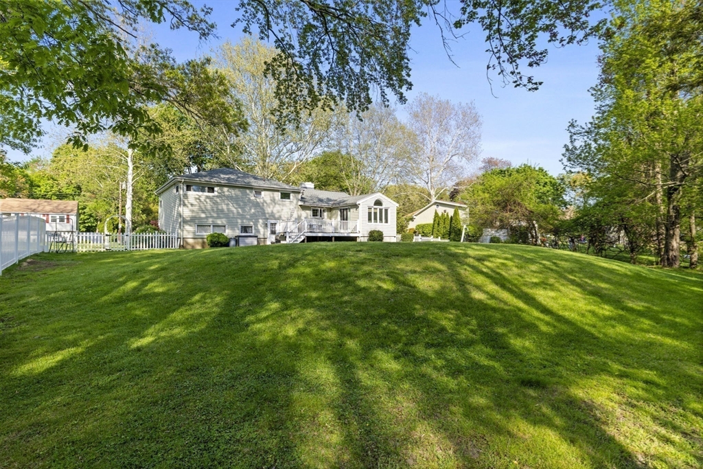 75 Perry Avenue Lynnfield, MA 01940 - Photo 28 of 31