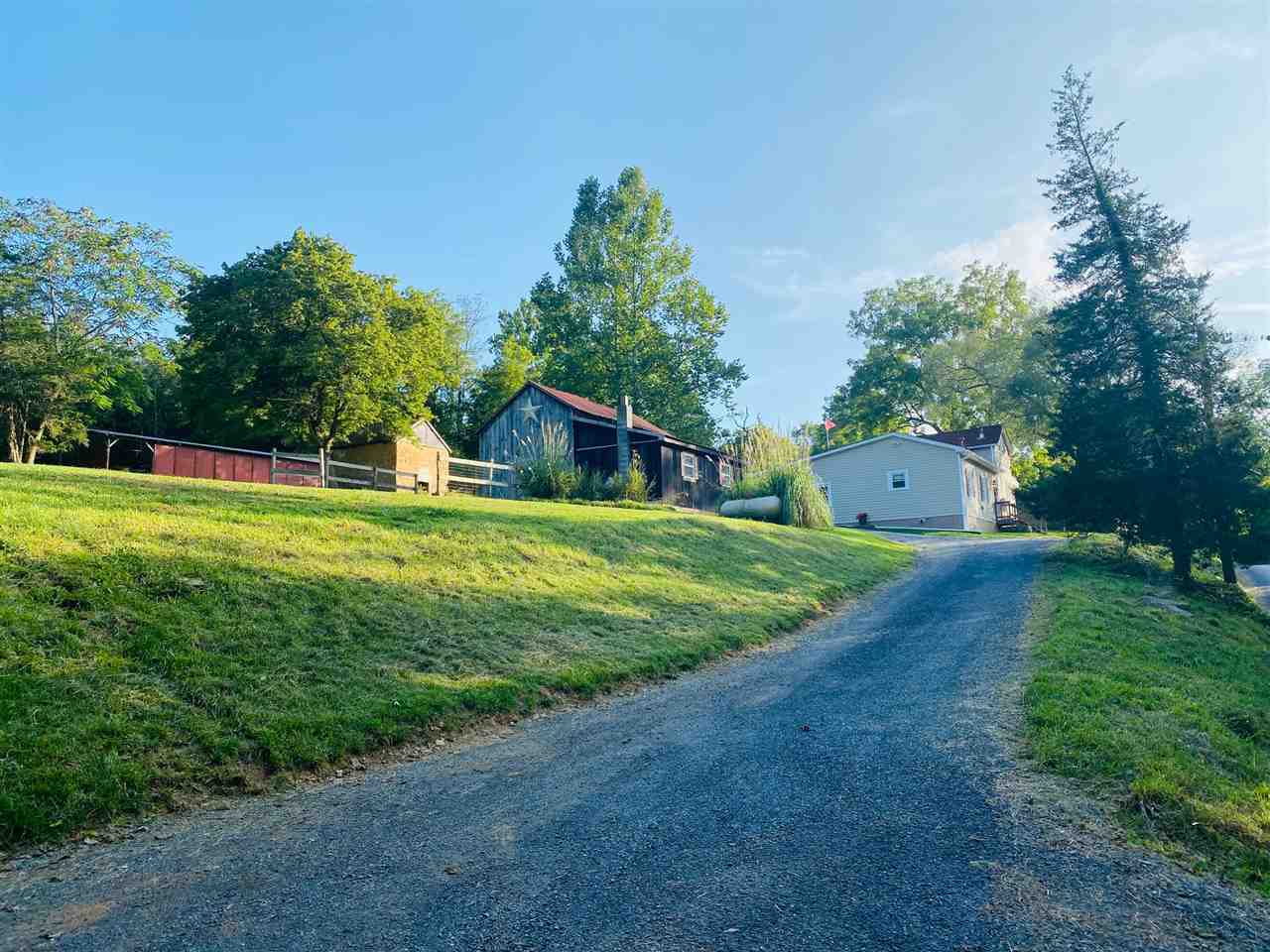 812 Lea Port Road Verona, VA 24482 - Photo 3 of 50 Gallery Image 3