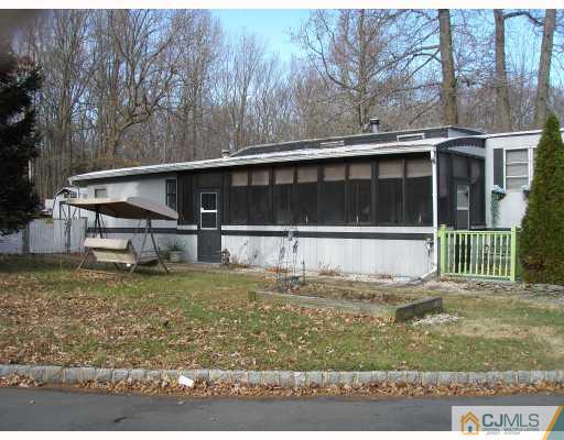 2 Robin Road Monmouth Junction, NJ 08852 - Photo 1 of 10 Gallery Image 1