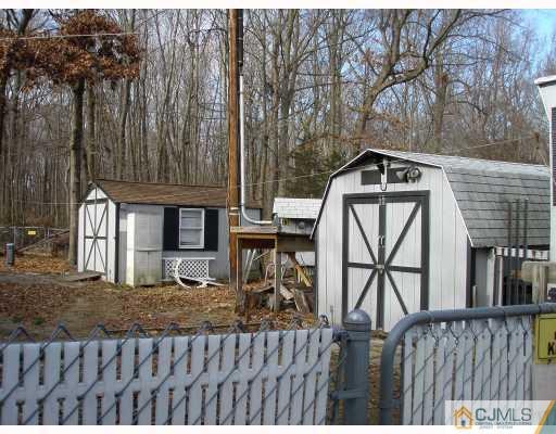 2 Robin Road Monmouth Junction, NJ 08852 - Photo 10 of 10 Gallery Image 10