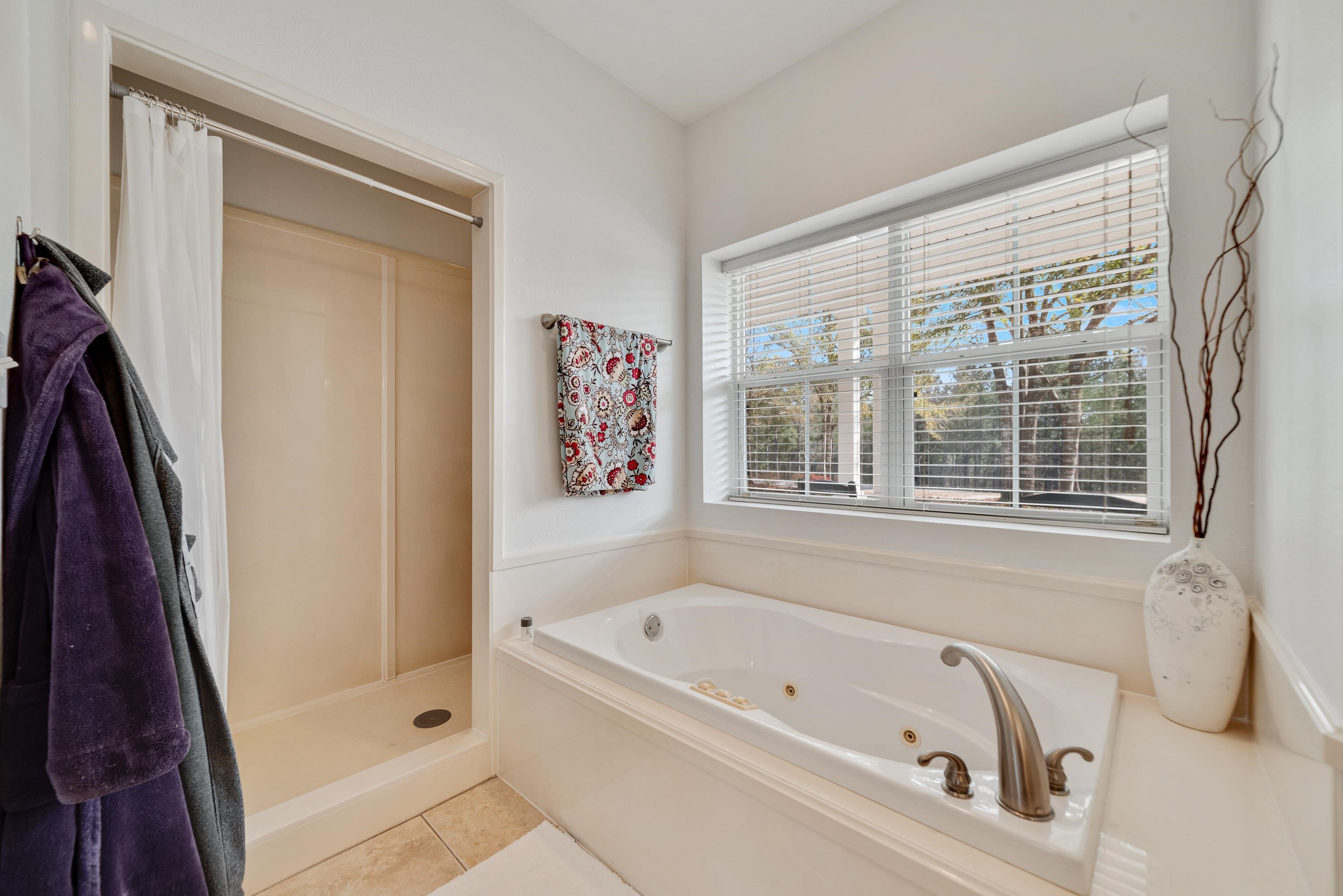 7875 Bromley Road Bay Minette, AL 36507 - Photo 24 of 39 Owners en-suite