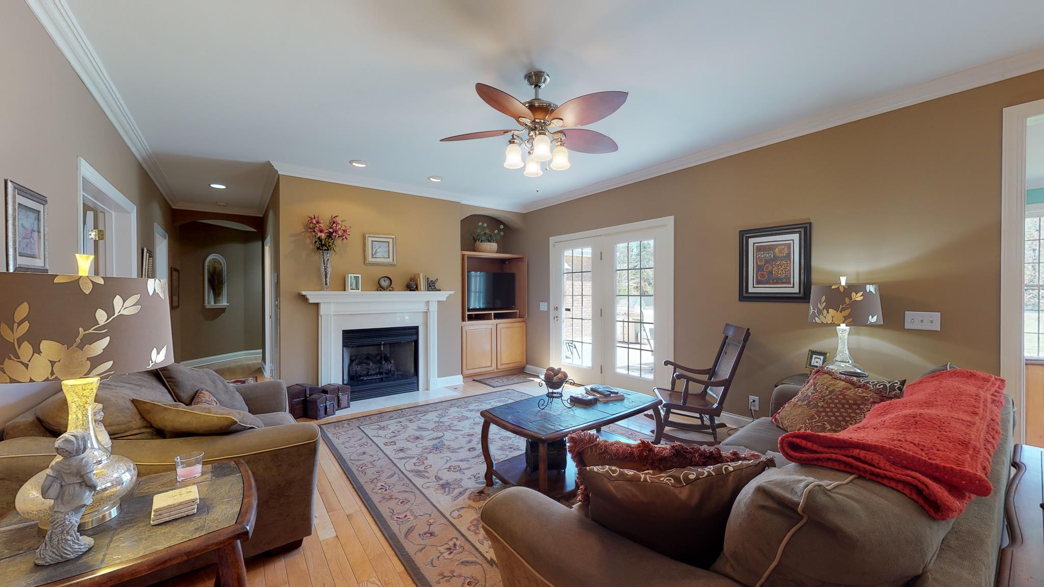 1044 Wakefield Lane Springfield, TN 37172 - Photo 4 of 30 Gallery Image 4