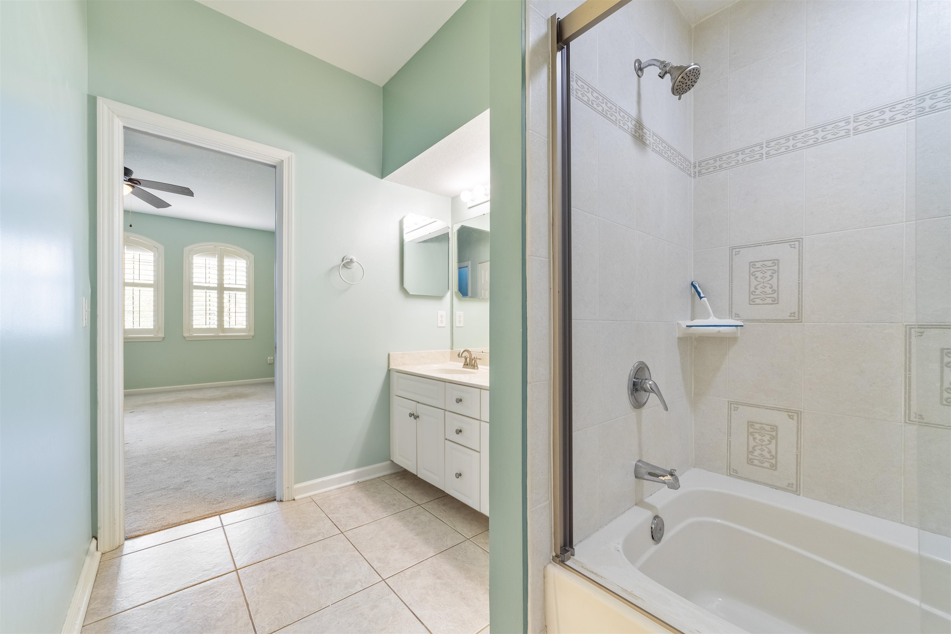 3225 Haley Pointe Road St. Augustine, FL 32084 - Photo 29 of 35 a bathroom with a bathtub and a shower