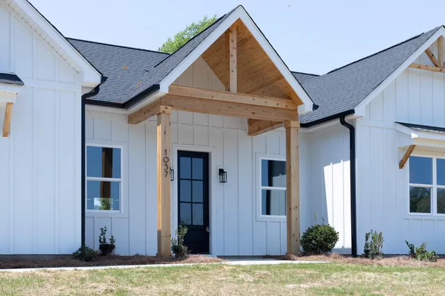 $550,000 | 1037 Dameron Road, Bessemer City, NC 28016