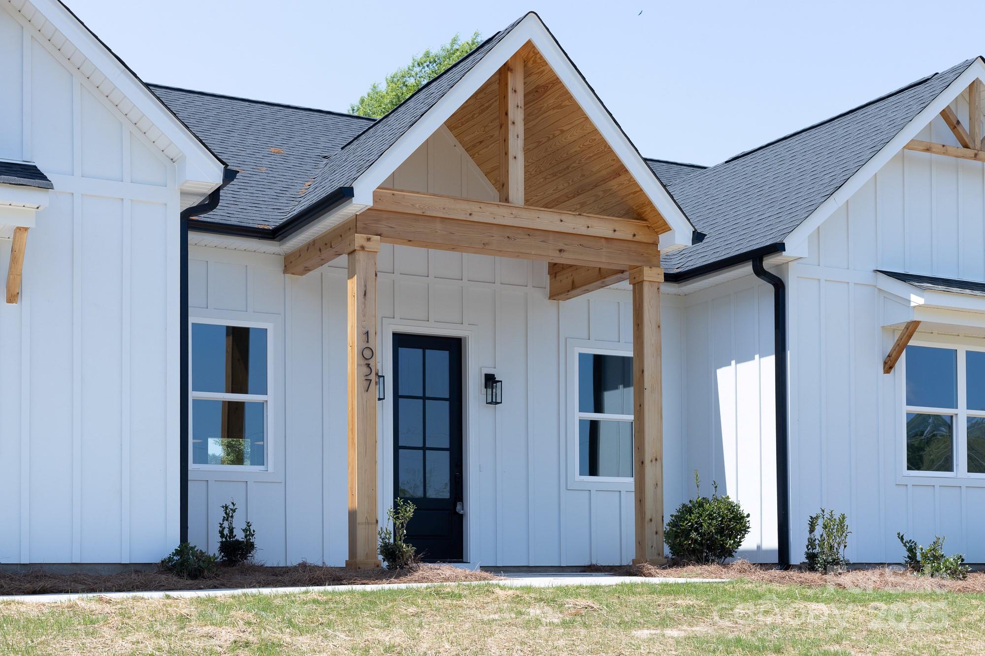 1037 Dameron Road Bessemer City, NC 28016 - Photo 3 of 33