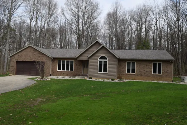 $565,900 | 1209 Morris Drive, Niles, MI 49120