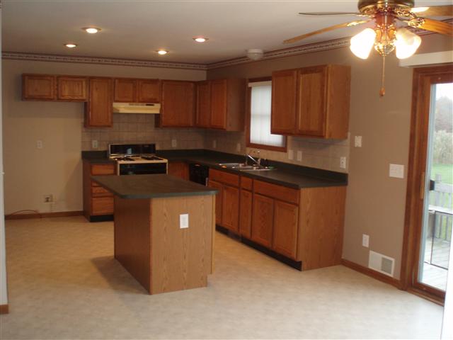 6181 Springborn Road East China, MI 48054 - Photo 14 of 30 31080112-13.JPG
