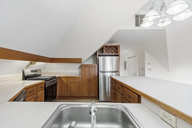 $1,650 | 150 Summer Street, Unit 3, Haverhill, MA 01830