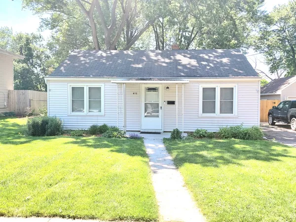 $299,500 | 415 South Van Buren Street, Batavia, IL 60510