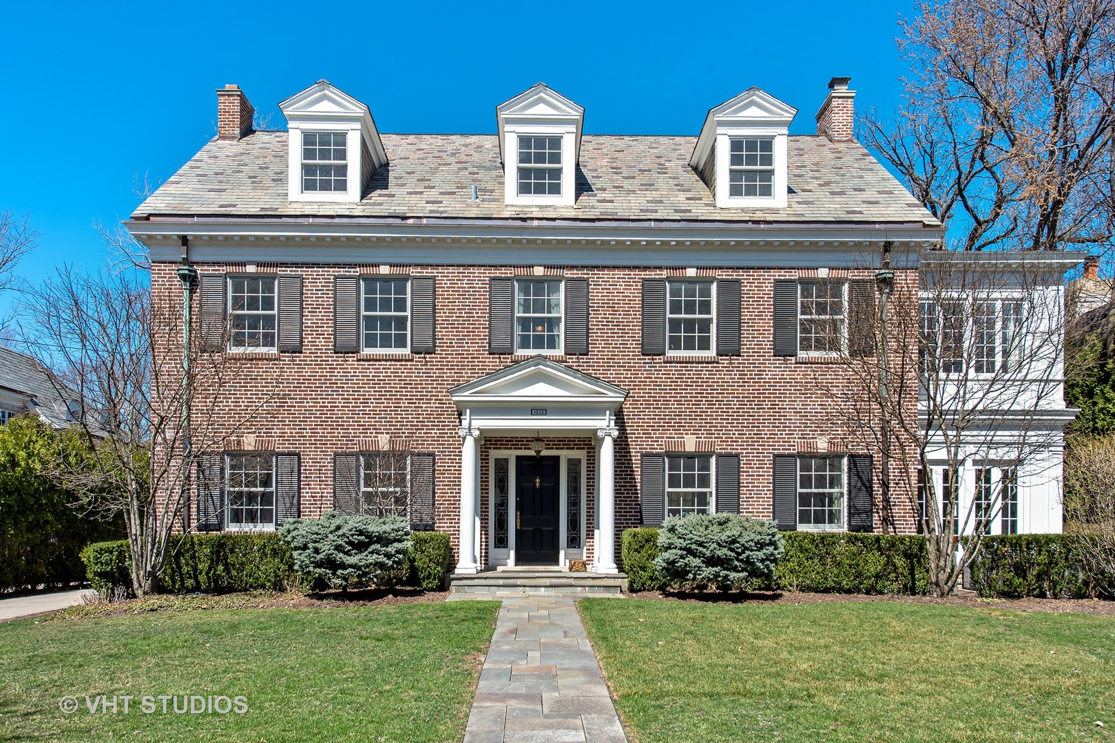 1035 Starr Road Winnetka, IL 60093 - Photo 1 of 64