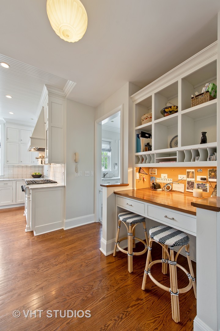 1035 Starr Road Winnetka, IL 60093 - Photo 13 of 64