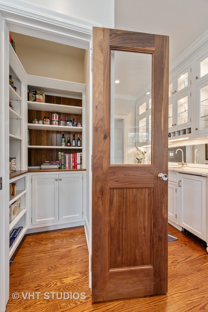 1035 Starr Road Winnetka, IL 60093 - Photo 15 of 64