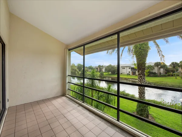 $175,000 | 3011 Southeast Aster Lane, Unit 808, Stuart, FL 34994