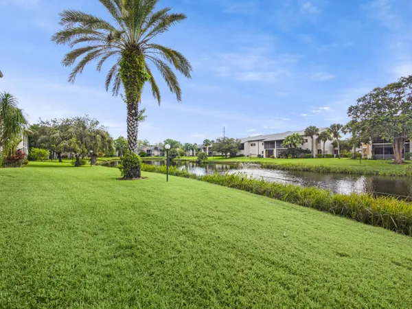 $175,000 | 3011 Southeast Aster Lane, Unit 808, Stuart, FL 34994