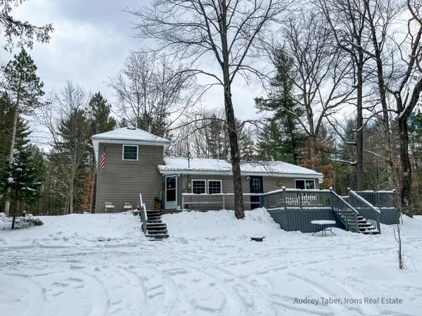 $386,000 | 674 North Michigan Avenue, Wellston, MI 49689