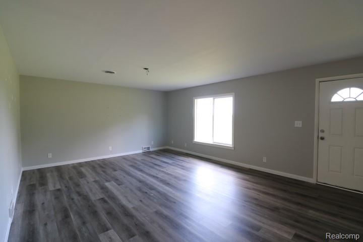 15021 Speaker Road Yale, MI 48097 - Photo 12 of 14 Gallery Image 12
