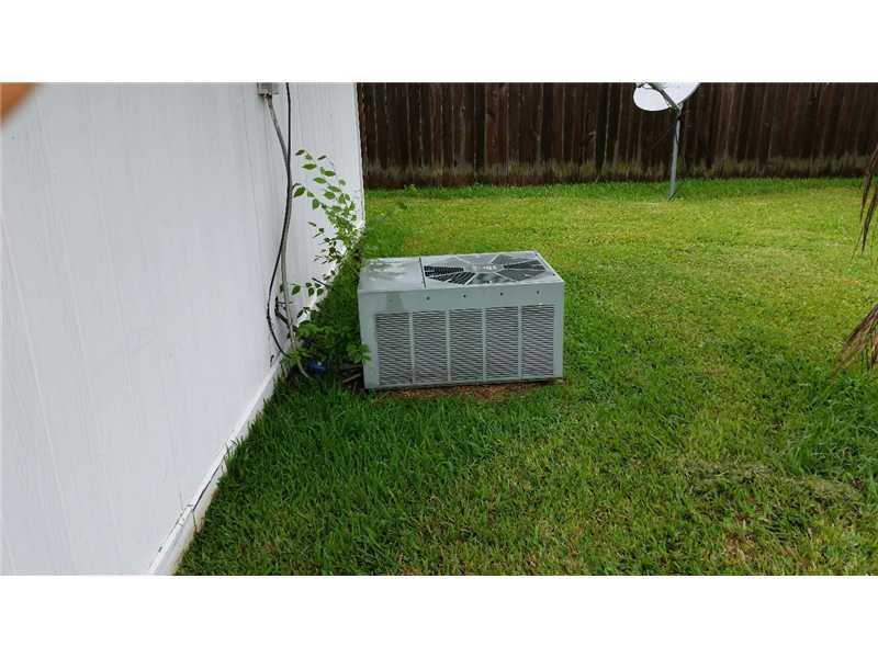 2104 North Sugar Ridge Road Laplace, LA 70068 - Photo 3 of 6 Gallery Image 3