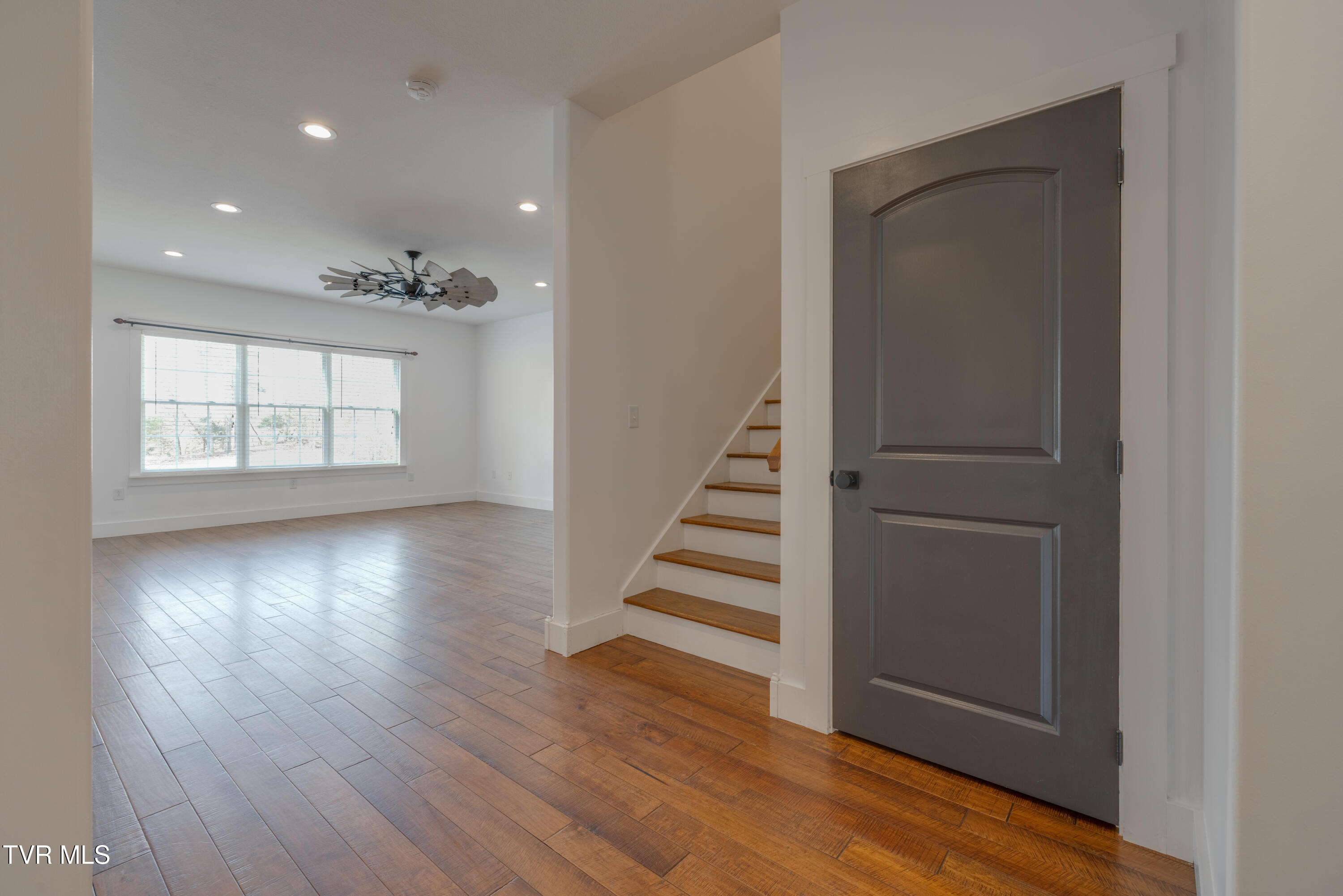 369 Old Embreeville Road Jonesborough, TN 37659 - Photo 28 of 65 027