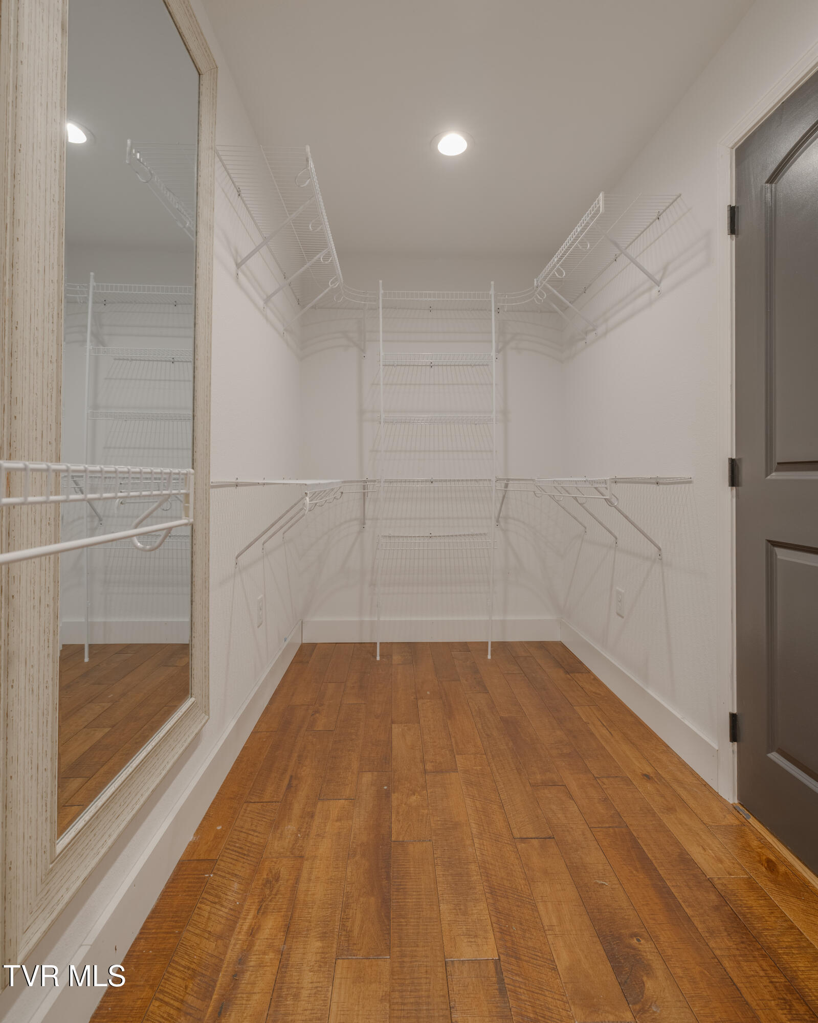 369 Old Embreeville Road Jonesborough, TN 37659 - Photo 39 of 65 038