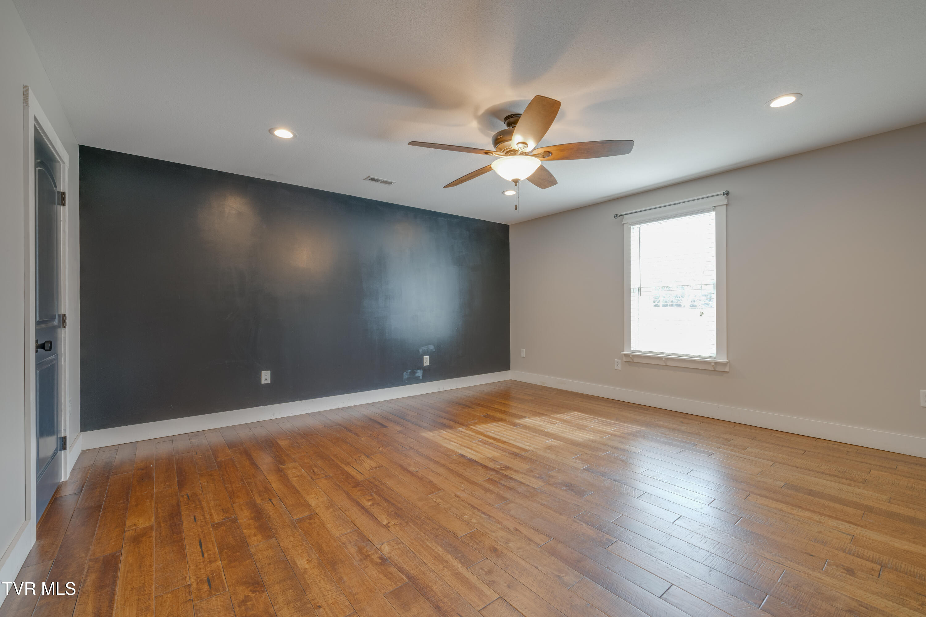 369 Old Embreeville Road Jonesborough, TN 37659 - Photo 45 of 65 044