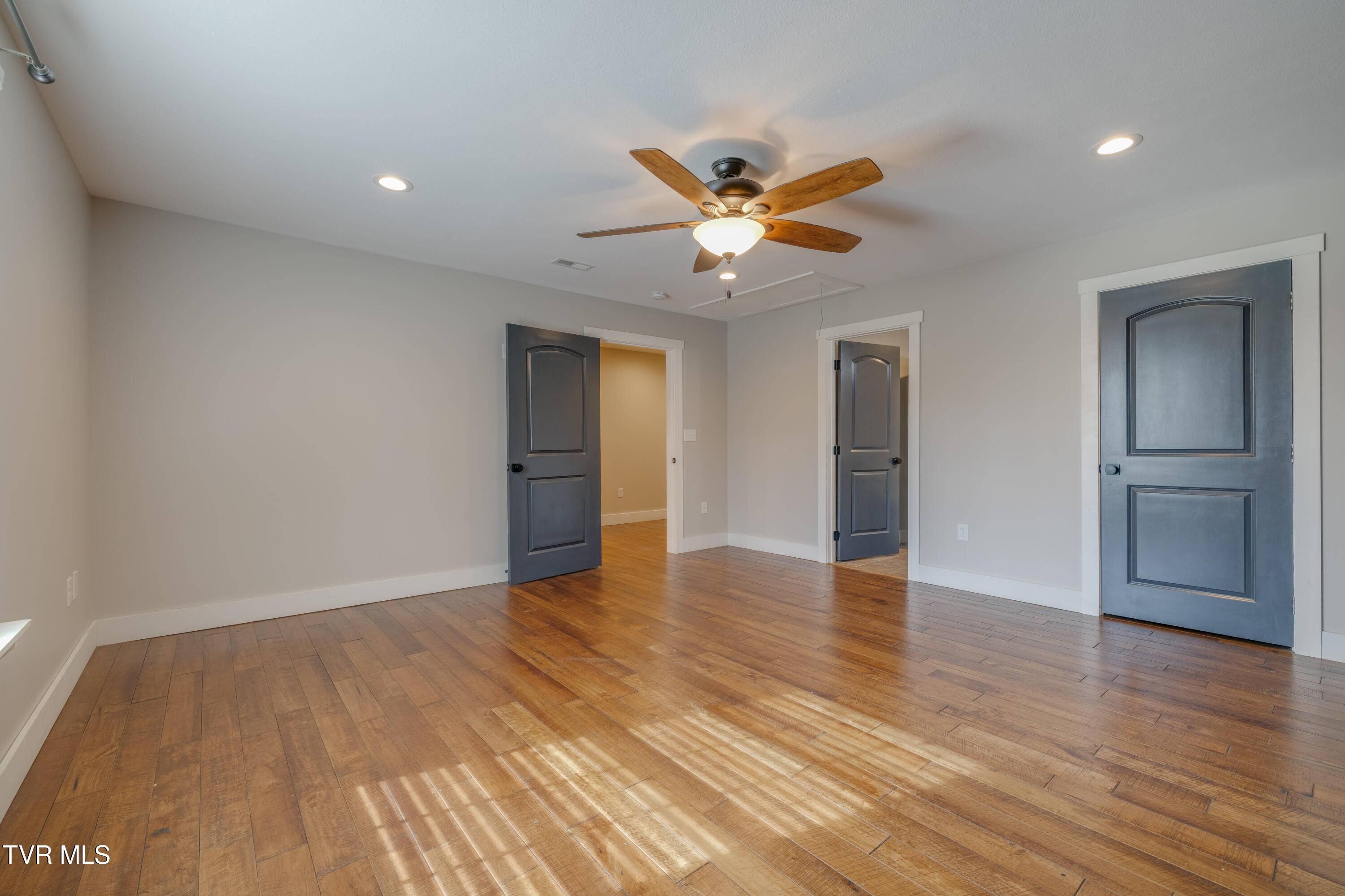 369 Old Embreeville Road Jonesborough, TN 37659 - Photo 47 of 65 046