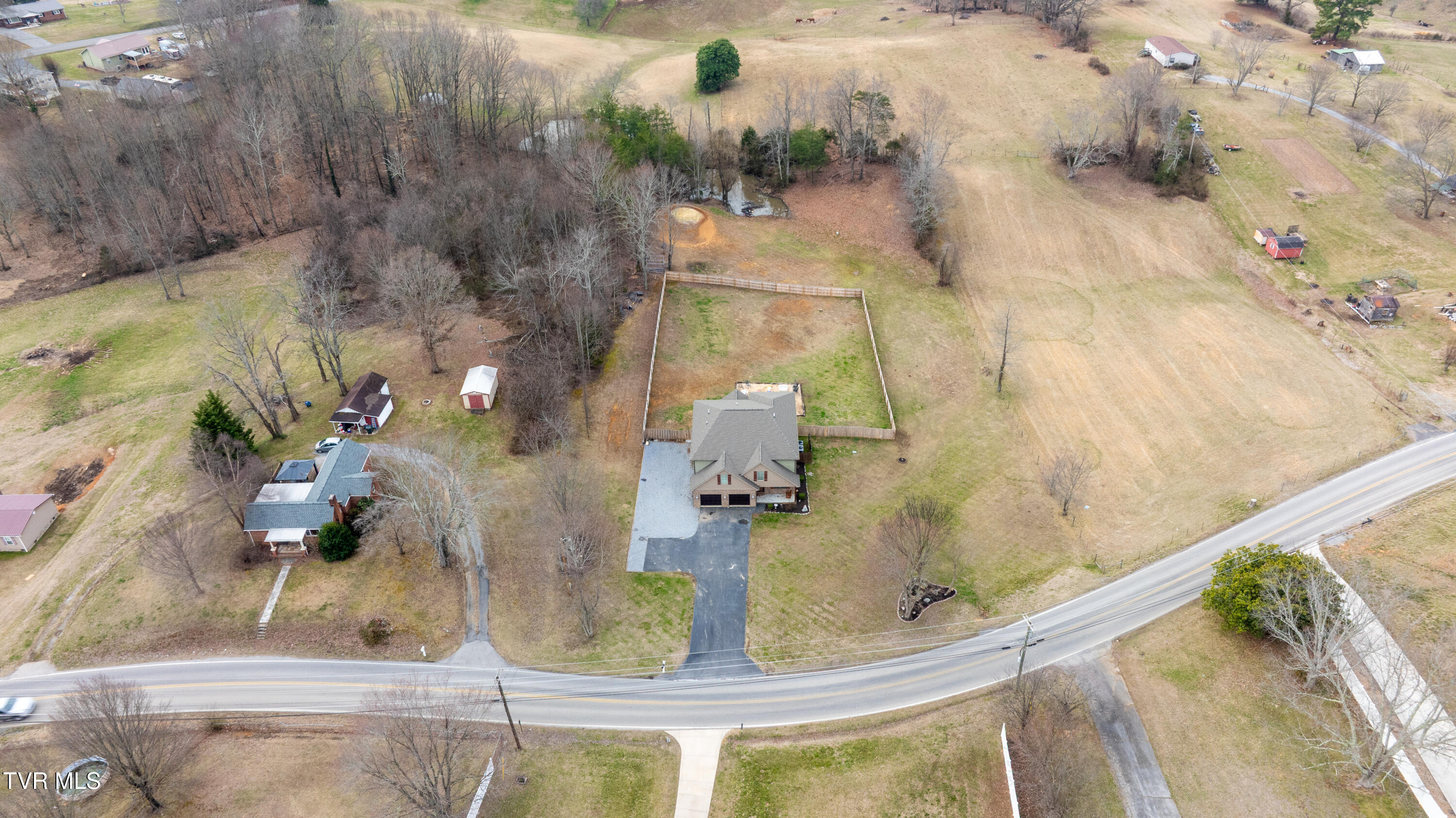 369 Old Embreeville Road Jonesborough, TN 37659 - Photo 58 of 65 058