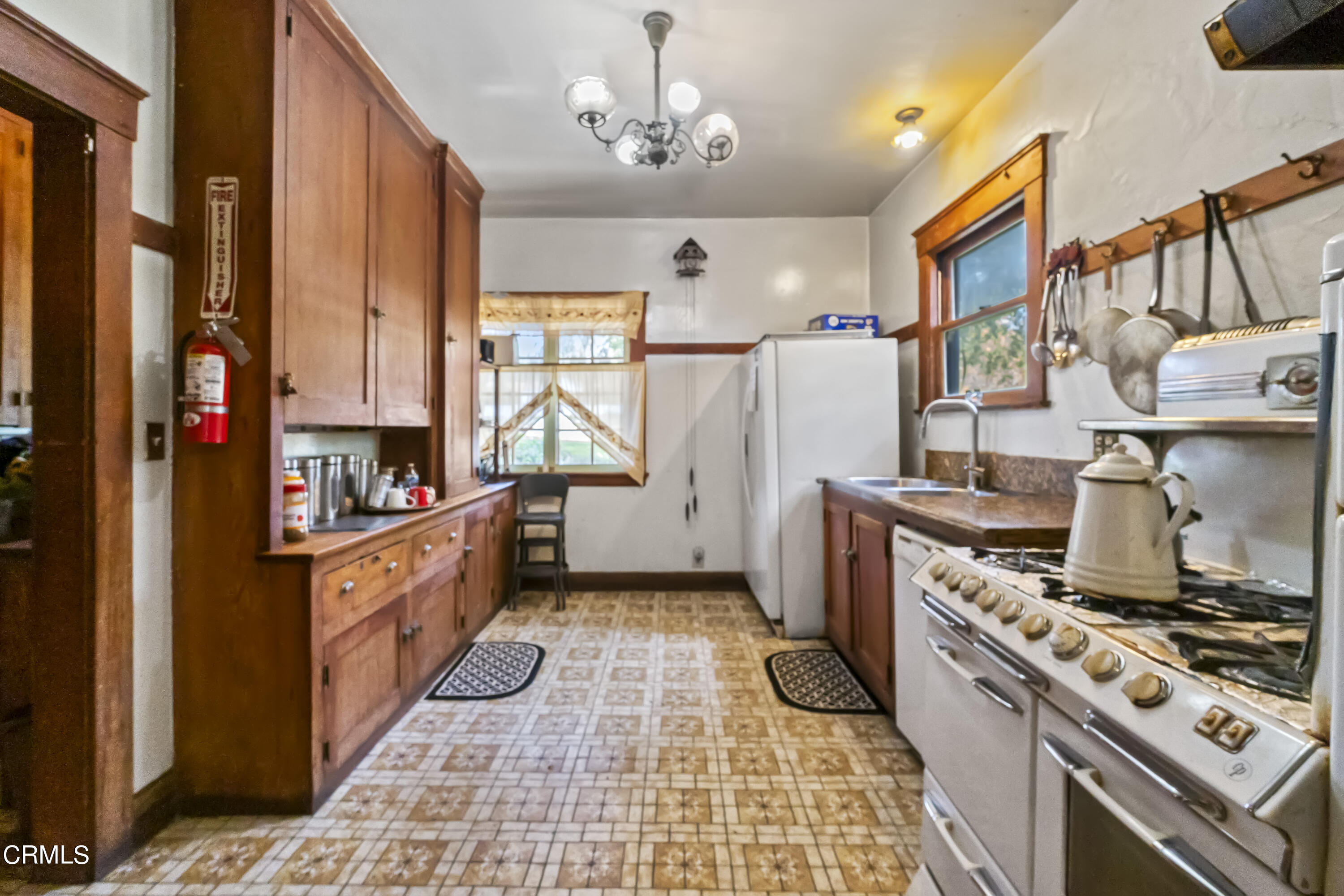 2762 Visscher Place Altadena, CA 91001 - Photo 15 of 31 1-33