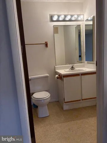 $220,000 | 8384 Brockham Drive, Unit 29/84K, Alexandria, VA 22309